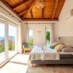 Spacious New With Pool Above The Pristine - First Season Pricing!!! Villa *