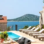 Villa Spacious New With Pool Above The Pristine - First Season Pricing!!! *