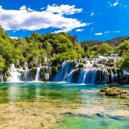 Vila Spacious New With Pool Above The Pristine - First Season Pricing!!! Prvic Sepurine