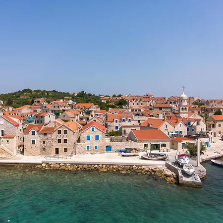 Vila Spacious New With Pool Above The Pristine - First Season Pricing!!! Prvic Sepurine