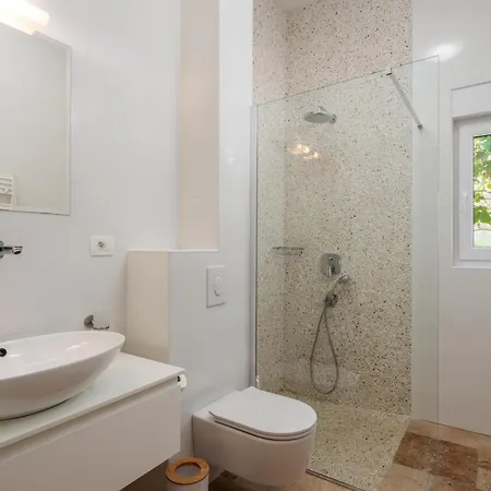 Spacious New With Pool Above The Pristine - First Season Pricing!!! Vila Prvic Sepurine