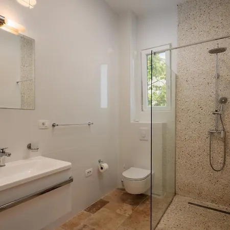 Spacious New With Pool Above The Pristine - First Season Pricing!!! Villa *