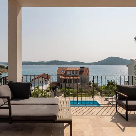 Spacious New With Pool Above The Pristine - First Season Pricing!!! Villa Prvic Sepurine