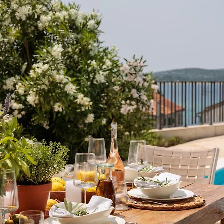 Spacious New With Pool Above The Pristine - First Season Pricing!!! Prvic Sepurine