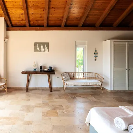 Vila Spacious New With Pool Above The Pristine - First Season Pricing!!! *