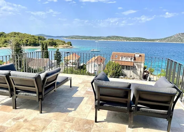 Spacious New With Pool Above The Pristine - First Season Pricing!!! Villa Prvic Sepurine