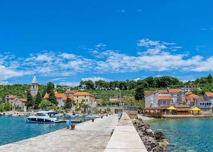 Spacious New With Pool Above The Pristine - First Season Pricing!!! Villa *