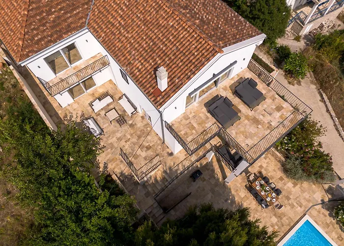 Villa Spacious New With Pool Above The Pristine - First Season Pricing!!! Prvić Šepurine