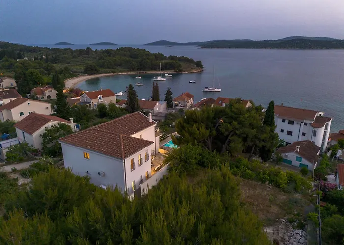 Spacious New With Pool Above The Pristine - First Season Pricing!!! Villa Prvić Šepurine