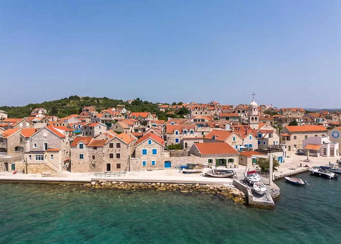 Villa Spacious New With Pool Above The Pristine - First Season Pricing!!! Prvić Šepurine