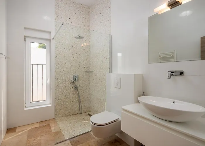 Spacious New With Pool Above The Pristine - First Season Pricing!!!