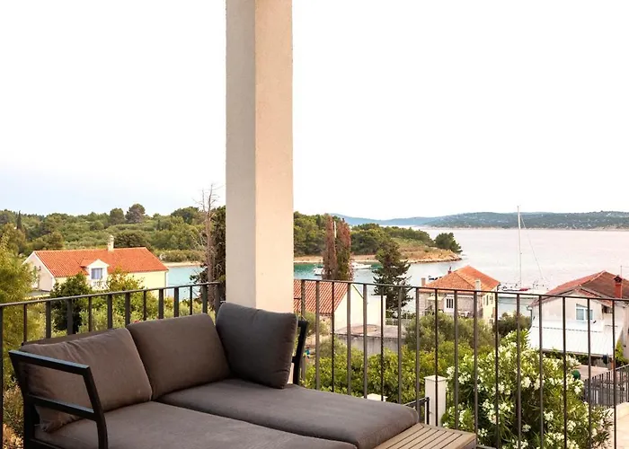 Spacious New With Pool Above The Pristine - First Season Pricing!!! Prvić Šepurine