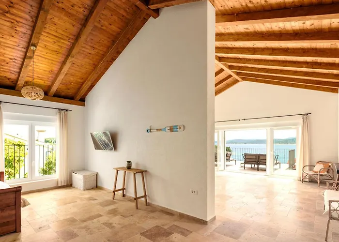 Spacious New With Pool Above The Pristine - First Season Pricing!!! Villa Prvić Šepurine