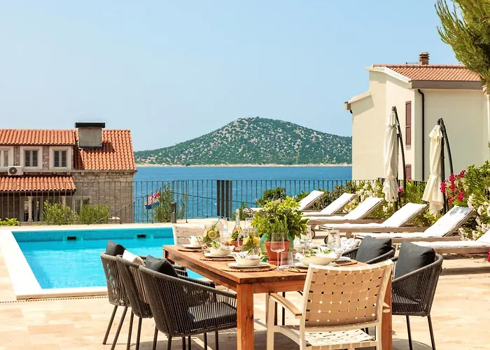 Spacious New With Pool Above The Pristine - First Season Pricing!!!